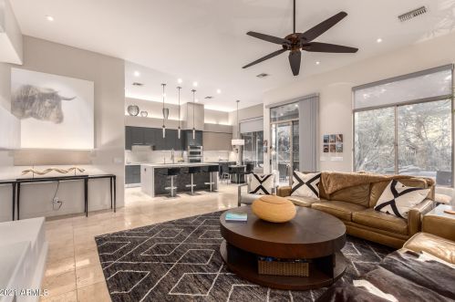 6508 25th Way, Phoenix AZ  85016-8934 exterior