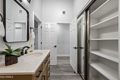 394 Redfield Rd, Chandler AZ 85225-1023 exterior