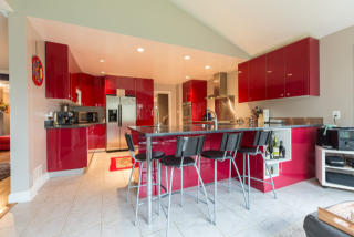 1746 Great Falls St, Mc Lean VA  22101-5458 exterior