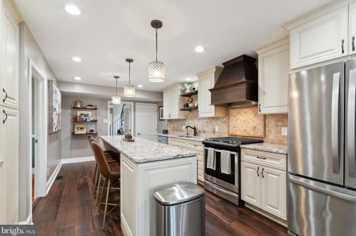 18 Pine St, Camden NJ  08106-1138 exterior