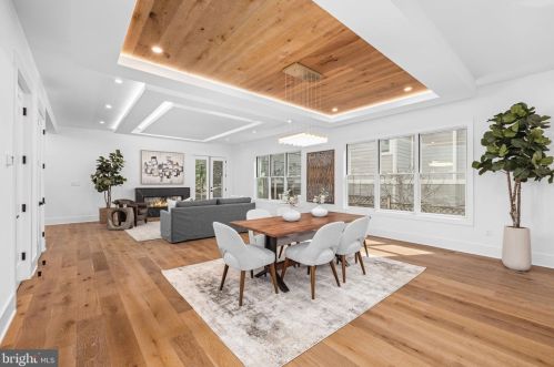 6000 16th St, Arlington VA  22205-2208 exterior