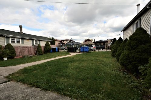 2937 Keeley St, Chicago IL  60608-5819 exterior