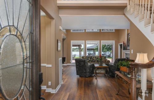 48 La Costa Dr, Montgomery TX 77356-5357 exterior