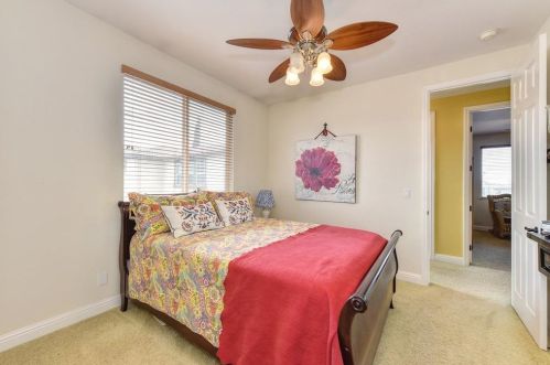 1009 Sandwick Way, Folsom CA 95630-6127 exterior