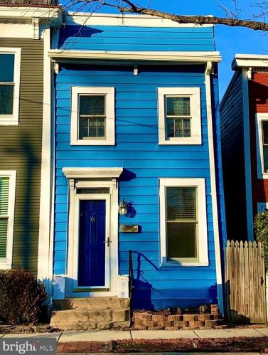 907 Princess St, Alexandria VA  22314-2244 exterior