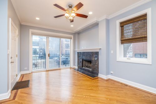 2419 Thomas St, Chicago, IL 60622-3572