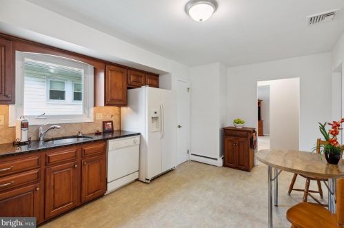 21 Columbus Ave, Pittsburgh PA 15233-1204 exterior