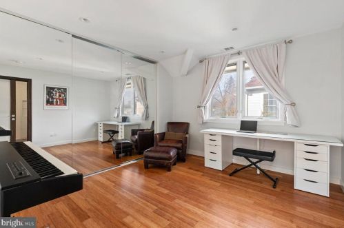 46 Leavitt Ln, Princeton NJ 08540-3921 exterior