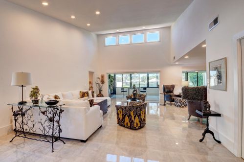 11 Gln Dr, Boynton Beach FL 33436-6207 exterior