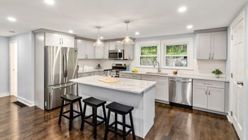 17 Ives St, Worcester MA  01603-2614 exterior