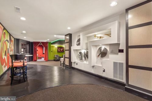 11300 Glen Rd, Rockville MD 20854-1849 exterior