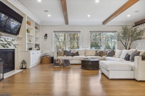 7 Dale Dr, Chatham Township NJ  07928-1661 exterior