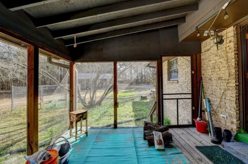 4596 Lenora Church Rd, Lithonia GA 30039-5626 exterior