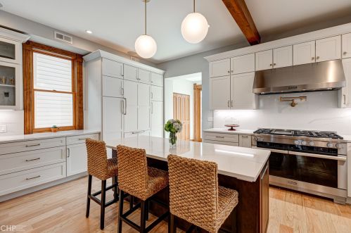 2143 Thomas St, Chicago IL 60651-3248 exterior