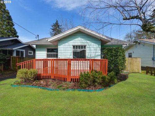 8925 Going St, Portland, OR 97220-4823