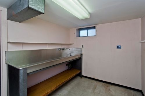 155 Canton Cir, Springfield MA 01104-1441 exterior