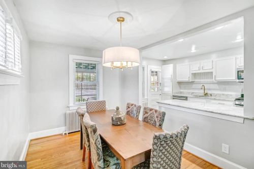 9111 Louis Ave, Silver Spring MD  20910-2129 exterior