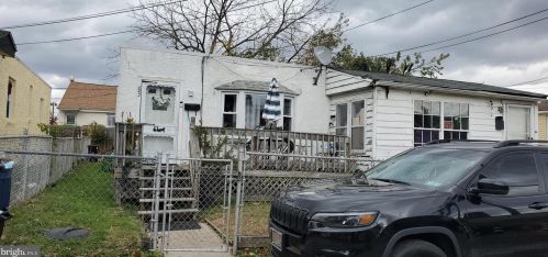 212 21 St, Chester PA 19013-4916 exterior