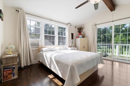 44 Nursery St, Norwalk CT 06850-1718 exterior