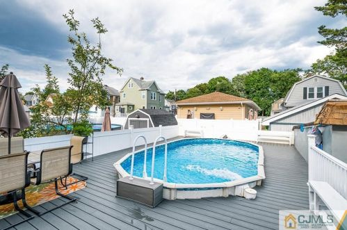 32 2nd St, Perth Amboy NJ 08861-4608 exterior