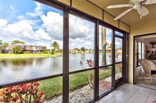 4330 Chantelle Dr, Naples, FL 34112-7187