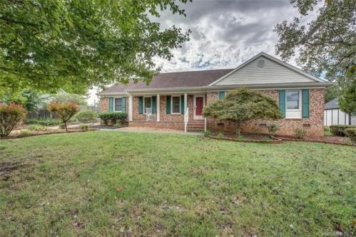 3609 Gardner Park Dr, Gastonia, NC 28054-4949