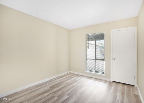 2211 Isabella St, Oxnard CA  93036-2621 exterior