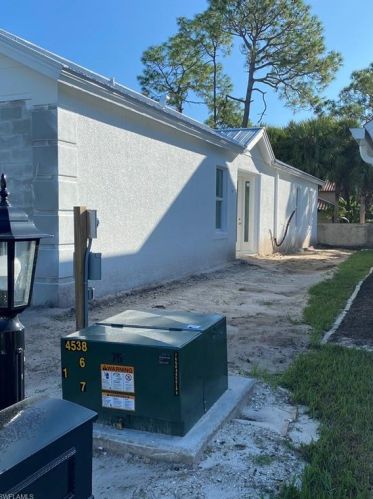 3149 Carriage Cir, Naples FL 34105-2700 exterior