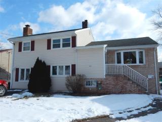 40 Predmore Ave, Colonia, NJ 07067-2504