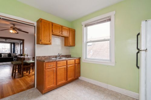 5353 Cullom Ave, Chicago IL 60641-1313 exterior