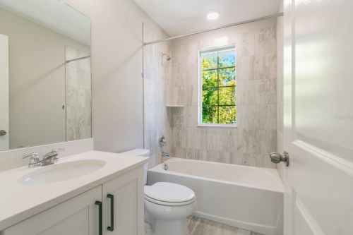 3005 Crest Ave, Tampa FL 33614-6710 exterior