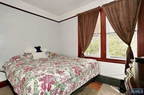 1108 Lorraine Ave, Teaneck NJ 07666-5745 exterior