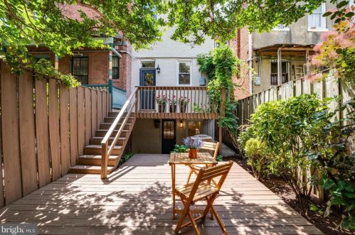 145 U St, Washington DC 20001-2338 exterior