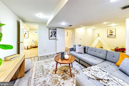 2315 Homestead Dr, Silver Spring MD 20902-4950 exterior