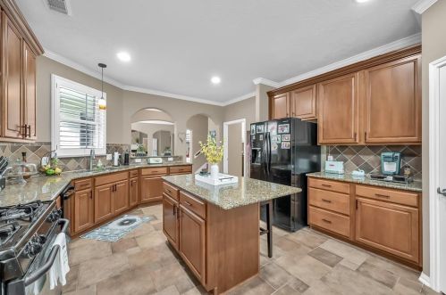 91 Misty Harbor Dr, Montgomery TX 77356-5242 exterior