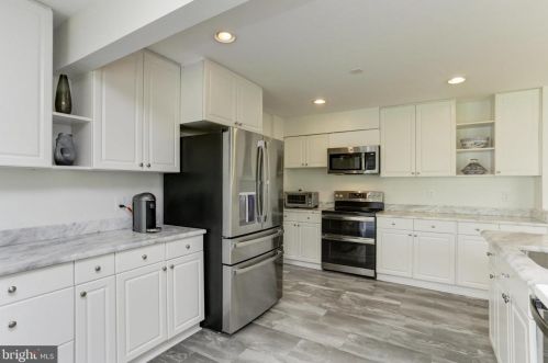 14408 Butternut Ct, Rockville MD exterior