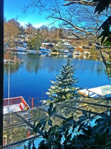 44 Upsala Path, West Milford Lakes, NJ 07480-4207