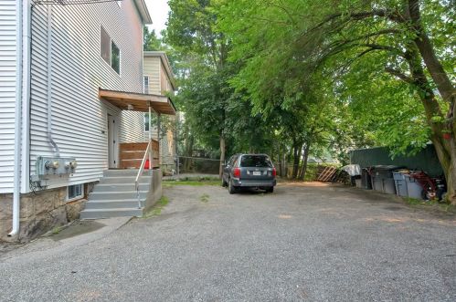 177 Fairmont Ave, Worcester MA 01604-4761 exterior