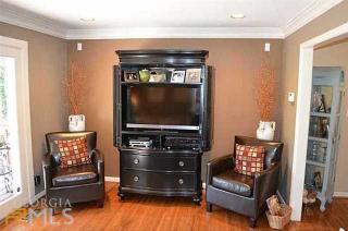 2193 Capehart Cir, Atlanta GA  30345-1652 exterior