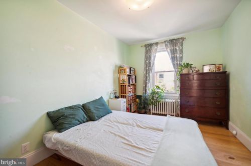 2021 Firth St, Philadelphia PA 19133-1131 exterior