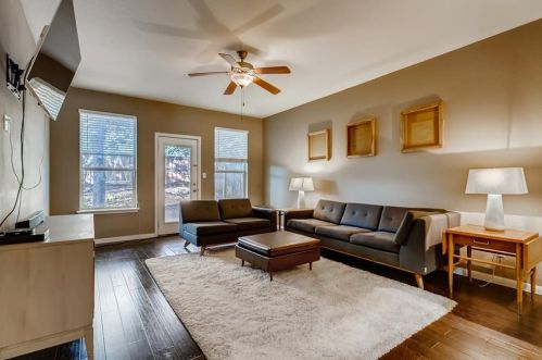 1301 Central Park Ct, Austin TX  78745-2930 exterior