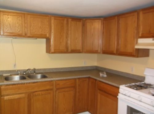 80 Furnace St, Killingly CT exterior