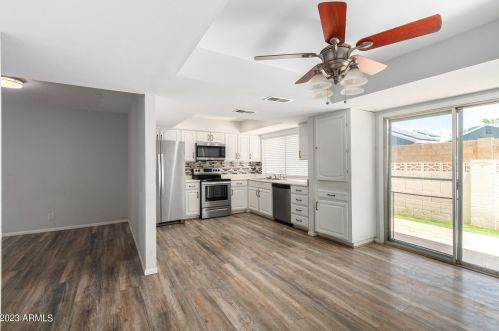 16051 25th Dr, Phoenix AZ  85023-4138 exterior