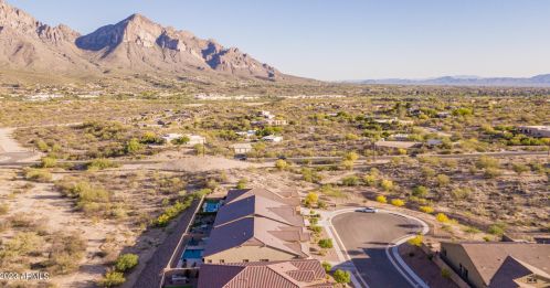 11656 Silverwood Dr, Tucson AZ 85739-1003 exterior