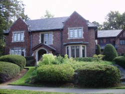 18 Wykeham Rd, Newton, MA 02465-2420