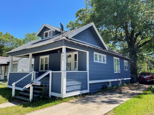 931 Emerson Ave, Meskegon, MI 49442-5131