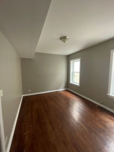 8236 Ellis Ave, Chicago IL 60619-5502 exterior