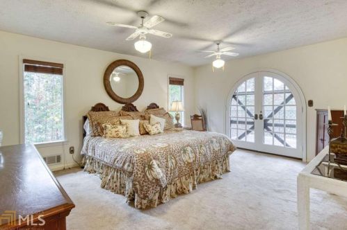 3160 Lk Rnch Dr, Gainesville GA 30506-1050 exterior