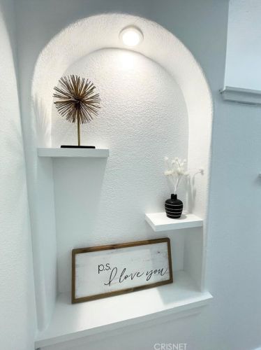 320 Rossmore Dr, Oxnard CA  93035-4465 exterior