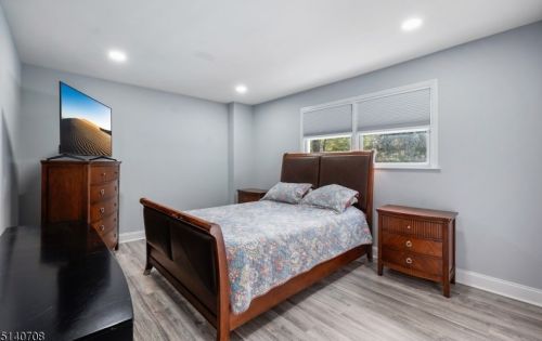 1626 Larkspur Dr, Mountainside NJ  07092-1347 exterior